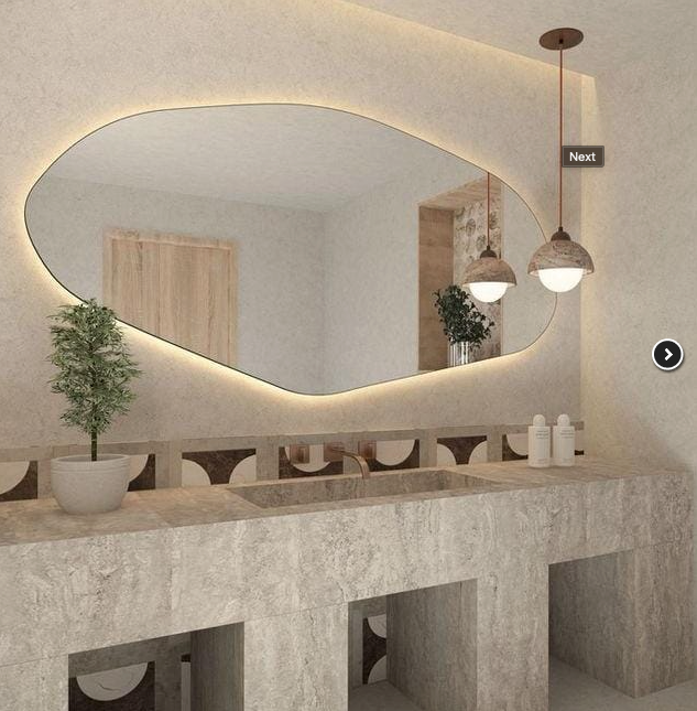 Miroir organique irrégulier avec LED 2,10 m X 0,80 cm